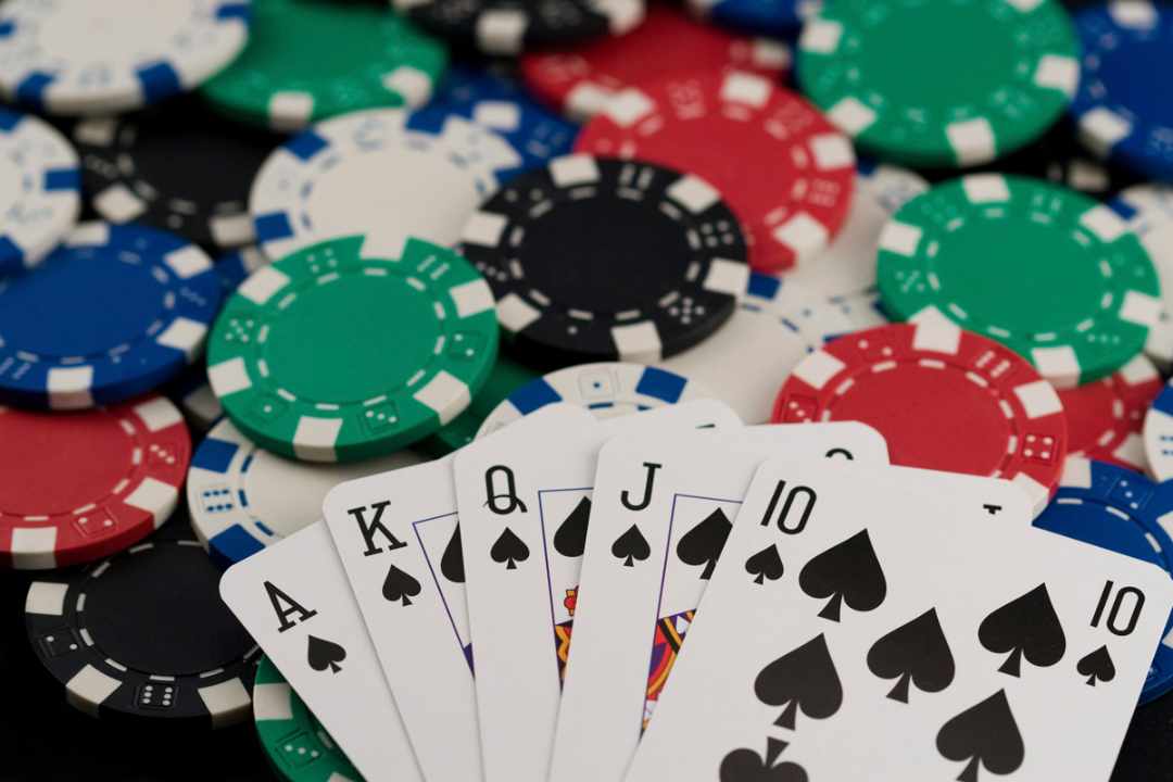 Poker - Bộ môn lôi cuốn những người có khả năng tính toán